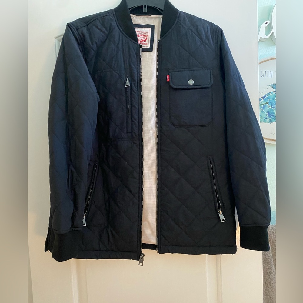 Levi’s wind breaker